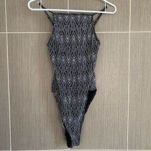 🎀3/$15! Glitter Metallic Embroidered Bodysuit